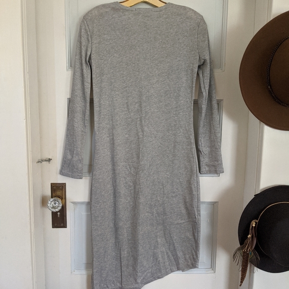 Casual long sleeve jersey dress with open slit - Picture 2 of 4